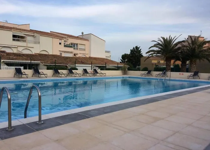 593 4 Pers Port Soleil Vue Piscine * Agde